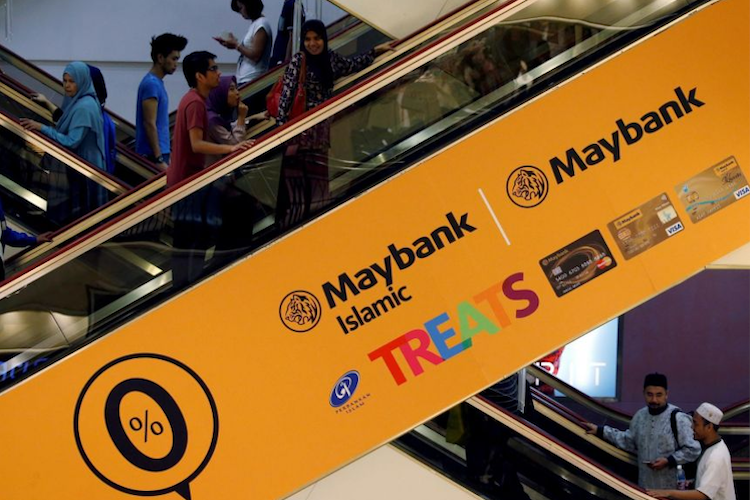 escalator advertising Malaysia 