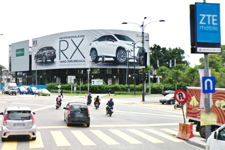 Sided curve led digital billboard