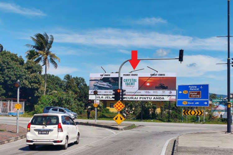 1 Panel Free Standing Billboard at Jalan Bohor Temboyak, Langkawi, Kedah (near Eco-Shop @ Pantai Cenang)