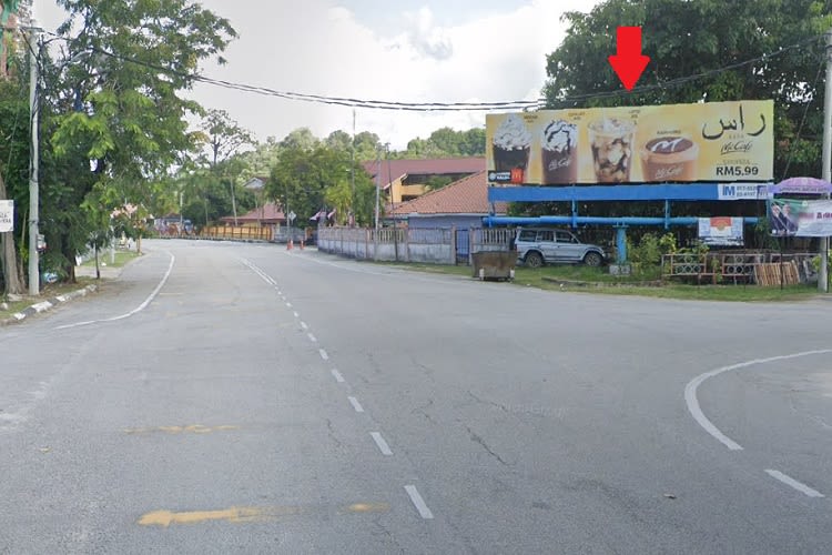 1 Panel Free Standing Billboard at Jalan Engku Sar, Kuala Terengganu, Terengganu