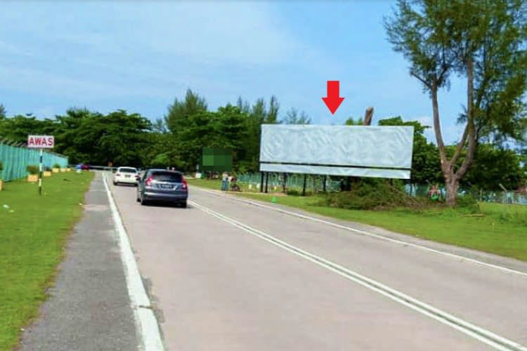 1 Panel Free Standing Billboard at Jalan Lapangan Terbang, Langkawi, Kedah (heading towards airport)