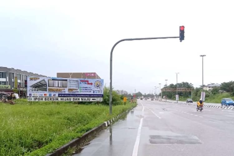 1 Panel Free Standing Billboard at Jalan Kuala Kangsar, Ipoh, Perak (near Aeon Mall Ipoh Klebang)
