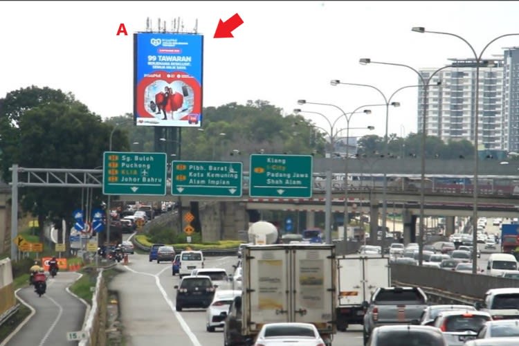 Vertical Digital Screen Billboard at Federal Highway - Carlsberg, Shah Alam, Selangor (A)