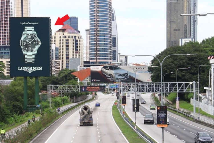 1 Panel Vertical Digital Screen Billboard at Federal Highway, Petaling Jaya, Selangor (near Katholik [A])