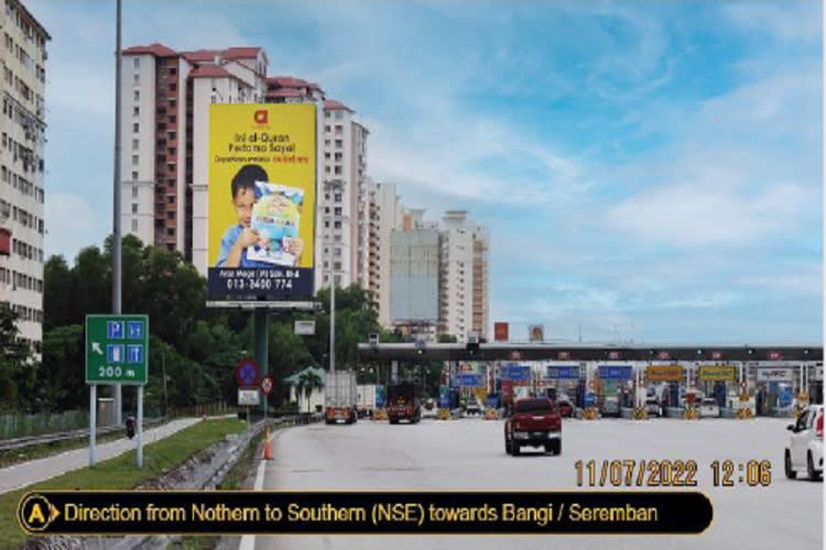 2 Sided Vertical Unipole Billboard at Kuala Lumpur -Seremban Toll Plaza KM310.2, Sungai Besi, Kuala Lumpur