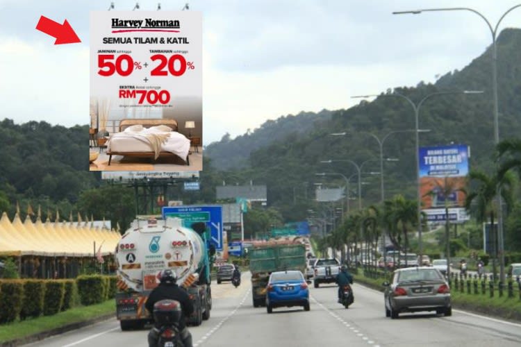 1 Panel Vertical Digital Screen Billboard at MRR2 Highway KM13.3, Gombak, Selangor