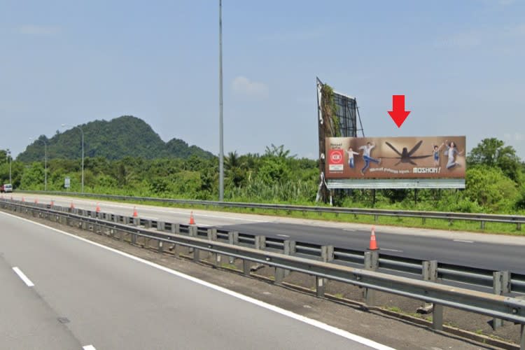 1 Sided Free Standing Billboard at NSE KM296.3, South Bound (Off-Side), Gopeng, Perak