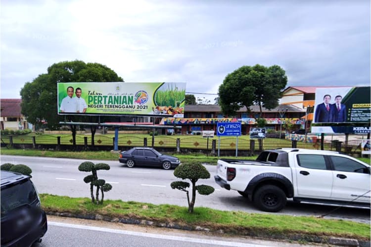 Kampung Gong Kemuntong, Jerteh, Terengganu (from Petronas Bandar Jertih)