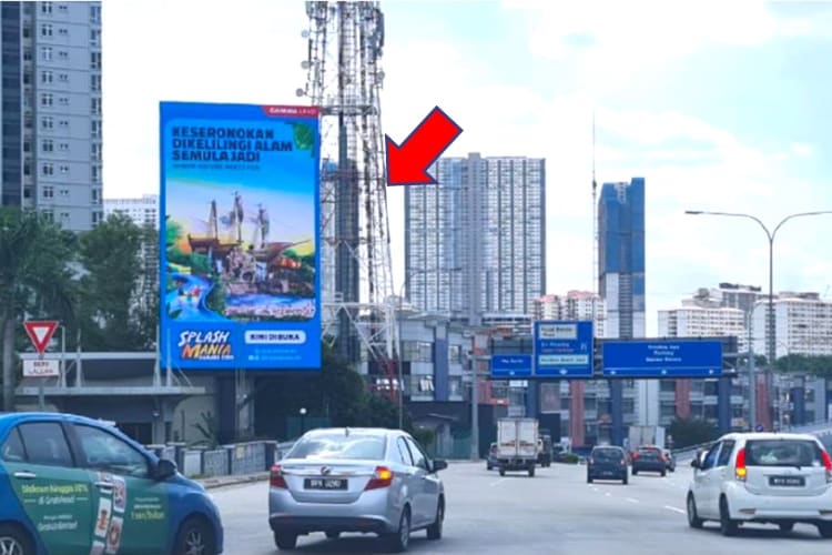 1 Panel Vertical Digital Screen Billboard at Lebuhraya Bukit Jalil, Kuala Lumpur (opposite Pavilion Bukit Jalil)