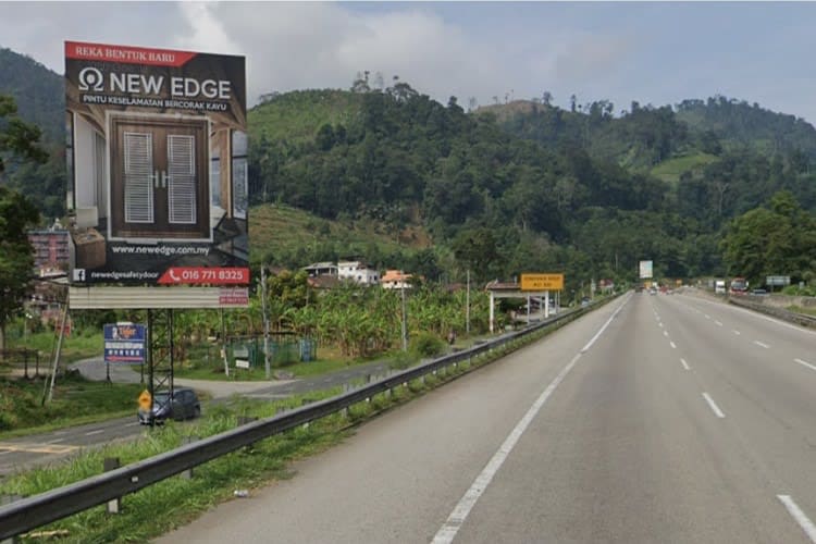 1 Sided Vertical Minipole Billboard at KARAK Highway KM 42.5, Bentong, Pahang (near Bukit Tinggi) (A)