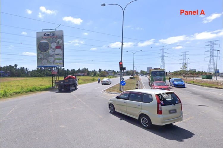 2 Sided Vertical Minipole Billboard at Sultanah Bahiyah Highway, Alor Setar, Kedah (in front Lotus' Mergong)