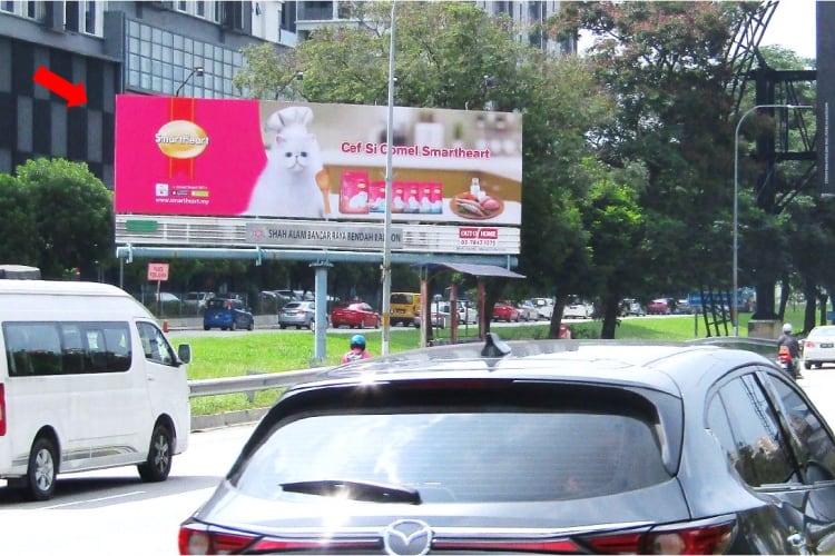 1 Panel Free Standing Billboard at Jalan Lapangan Terbang, Shah Alam, Selangor (in front NOVA Saujana)
