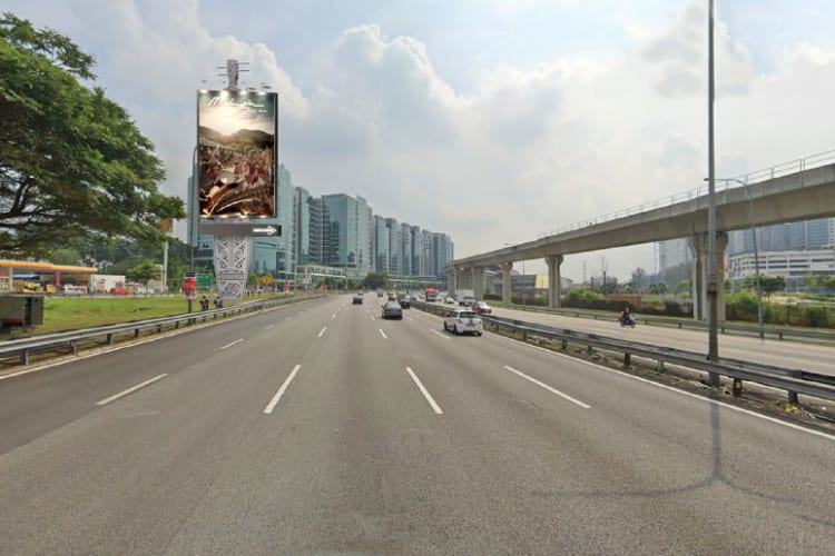 2 Sided Vertical Unipole Billboard at Federal Highway KM18.5, Subang, Selangor (near UOA Subang)