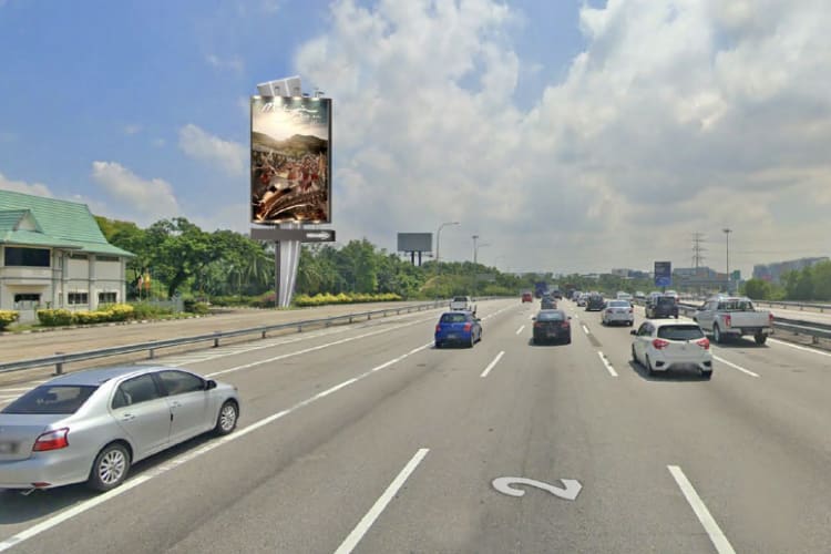 2 Sided Vertical Unipole Billboard at Federal Highway KM16.8, Subang, Selangor (old Batu Tiga Toll)
