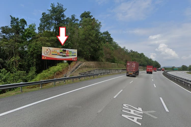 1 Sided Free Standing Billboard at NSE Highway KM301.60, Slim River, Perak