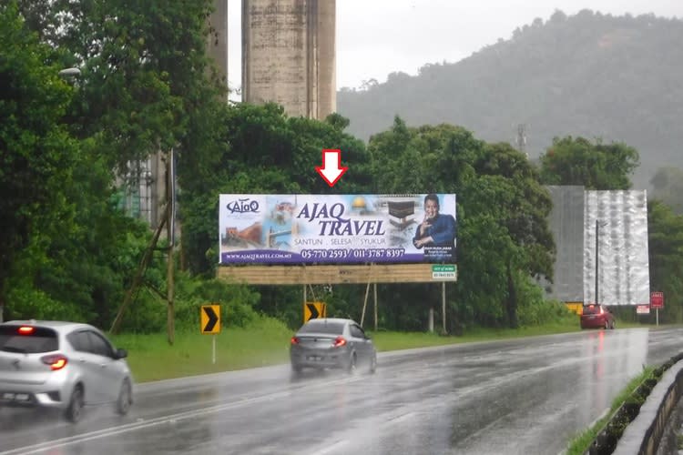 1 Panel Free Standing Billboard at NSE Highway KM 232.2, Padang Rengas, Perak