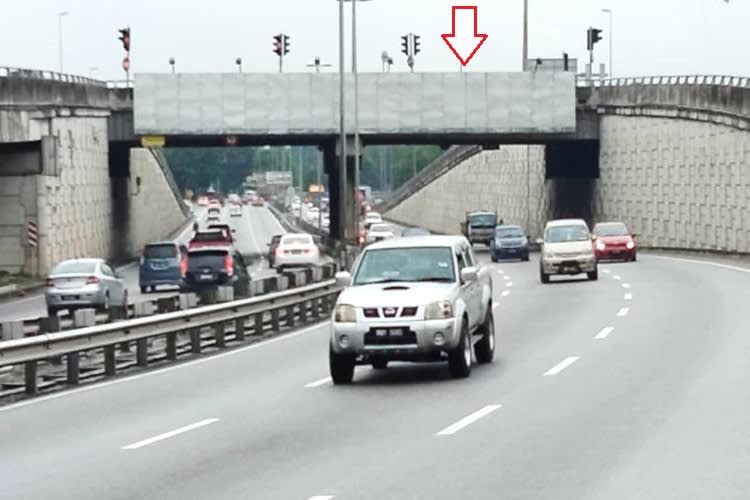 1 Sided Overhead Bridge Billboard at LDP Highway, Puchong, Selangor (near KWSP Puchong Utama, from Puchong)