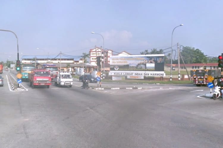 1 Panel Free Standing Billboard at Junction of Jalan Sultan Abdul Samad & Sungai Manggis, Banting, Selangor (in front SMK Sungai Manggis)