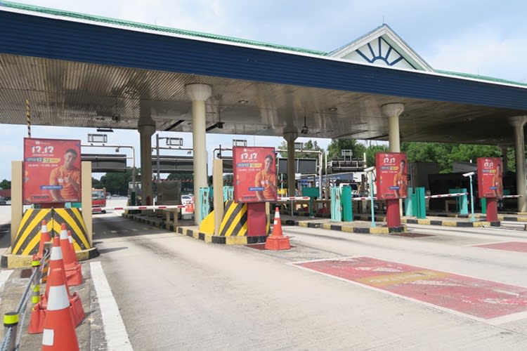 12 Panel Lightbox Billboard at Plaza Tol Shah Alam, Shah Alam, Selangor (exit Bukit Raja - NKVE Highway)