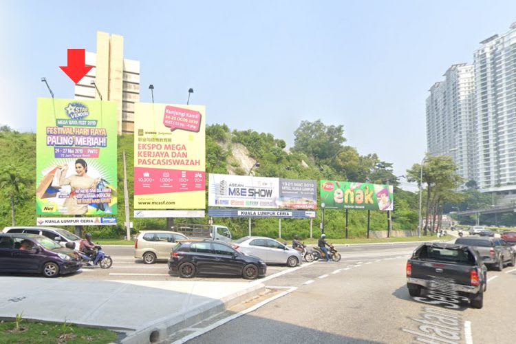 1 Panel Vertical Minipole Billboard at Bulatan Segambut / Bulatan Jalan Duta, Kuala Lumpur (roundabout)