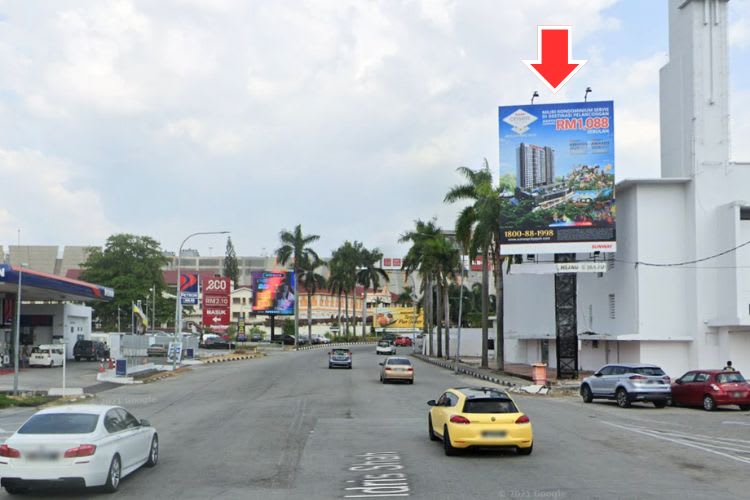 1 Panel Vertical Minipole Billboard at Jalan Sultan Idris Shah, Ipoh, Perak (near Ipoh Parade)