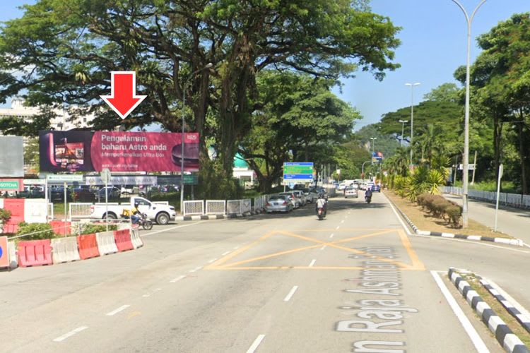 1 Panel Free Standing Billboard at Jalan Greentown - Jalan Raja Ashman Shah, Ipoh, Perak (near Angsana Mall)