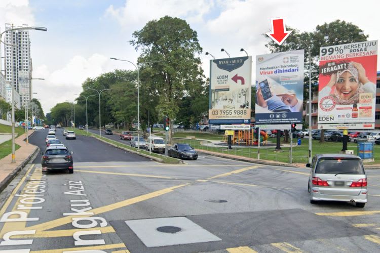 1 Panel Vertical Minipole Billboard at Jalan Universiti / Jalan Profesor Diraja Ungku Aziz, Petaling Jaya, Selangor (infront Columbia Asia Hospital, near Jaya One)