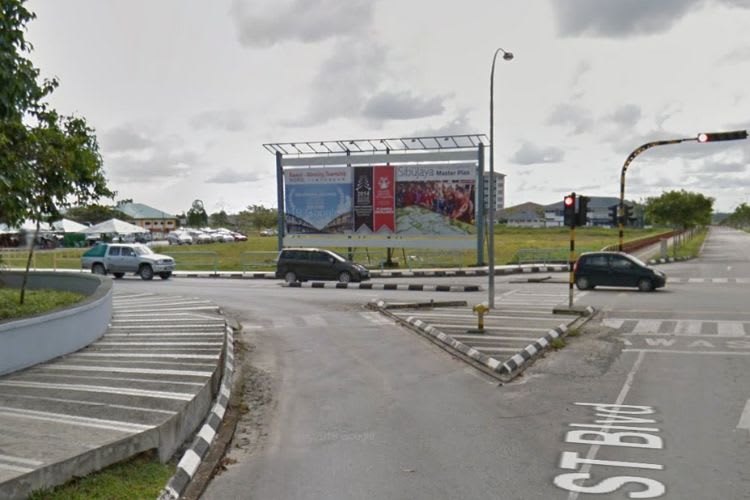 EAST Blvd / Lorong SibuJaya Timur 5, Sibu, Sarawak (at SibuJaya township near Sibu Airport)