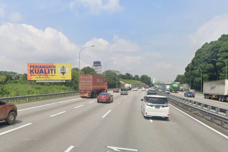 1 Panel Spectacular Billboard at NKVE KM10, Shah Alam, Selangor (near HICOM Glenmarie Industrial Park)