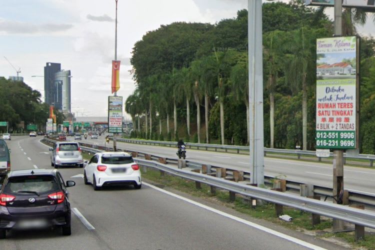 36 Sided Fixed Panel Street Bunting Billboard at Federal Highway KM5.6 - KM4.7, Klang, Selangor (near AEON Mall Bukit Raja)