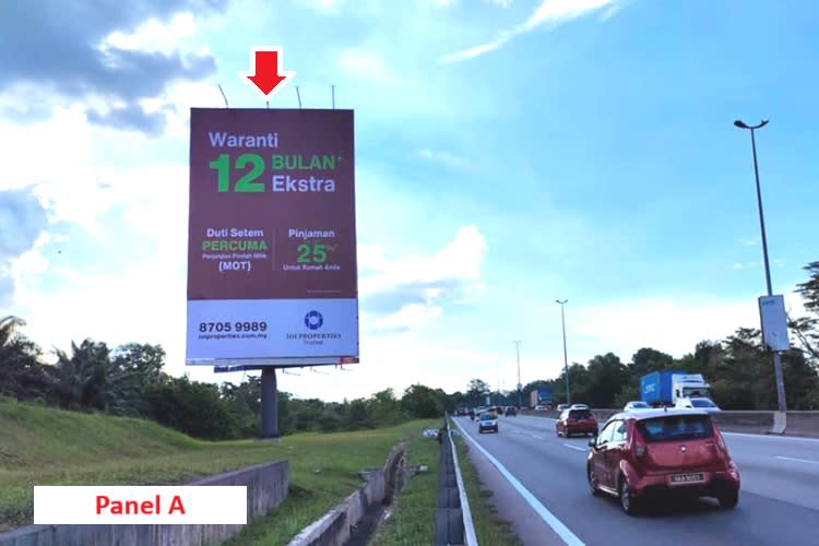 2 Sided Vertical Unipole Billboard at Jalan Sungai Besi / SILK Highway KM30.4, Serdang, Selangor (near UPM)