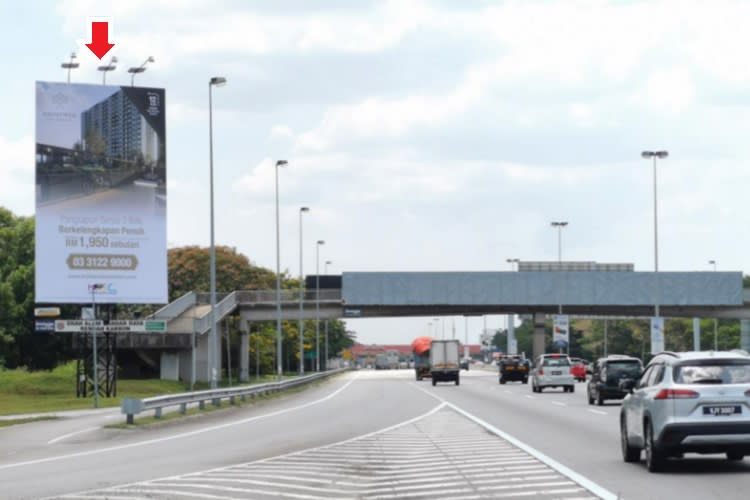 1 Sided Vertical Minipole Billboard at KESAS KM 27.9 Bukit Rimau, Shah Alam, Selangor (after Bukit Rimau Exit)