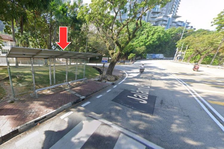 5 Panel Bus Shelter Billboard at Jalan Batu Ferringhi, Batu Ferringhi, Penang (5 panels)