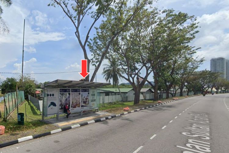 5 Panel Bus Shelter Billboard at Jalan Sultan Azlan Shah, Gelugor, Penang (5 panels)