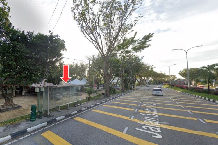 6 Panel Bus Shelter Billboard at Jalan Sultan Azlan Shah, Gelugor, Penang (4 panels, 2 side panels)
