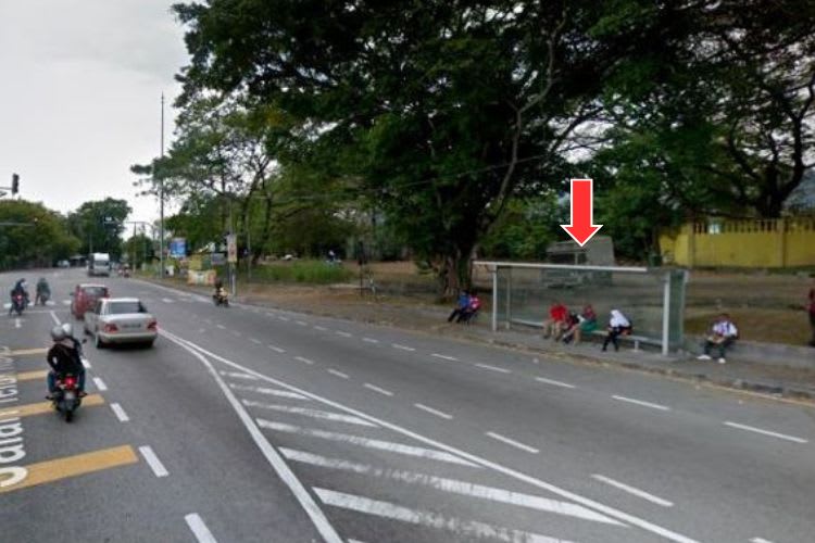 6 Panel Bus Shelter Billboard at Jalan Teluk Kumbar, Bayan Lepas, Penang (4 panels, 2 side panels)