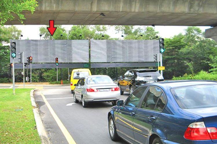 1 Panel Free Standing Billboard at Persiaran Kewajipan / Jalan Kemajuan Subang, Subang Jaya, Selangor (from Subang Parade)