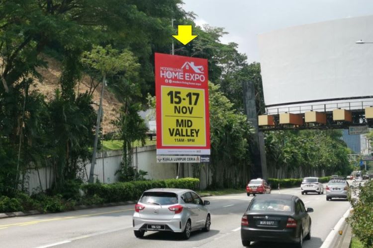 1 Sided Vertical Minipole Billboard at Jalan Syed Putra, Kuala Lumpur (near MCOBA Building)