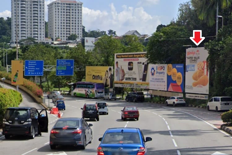 1 Panel Vertical Minipole Billboard at Jalan Lingkaran Syed Putra, Kuala Lumpur (near Mid Valley Megamall)