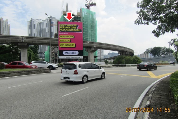 1 Sided Vertical Minipole Billboard at Bulatan Pahang / Jalan Pahang, Kuala Lumpur