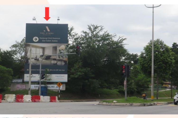 1 Panel Vertical Minipole Billboard at Jalan Universiti / Jalan 17/21, Petaling Jaya, Selangor