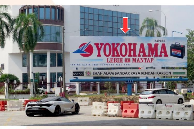 1 Panel Free Standing Billboard at Persiaran Kerjaya / Jalan Hakim, Shah Alam, Selangor