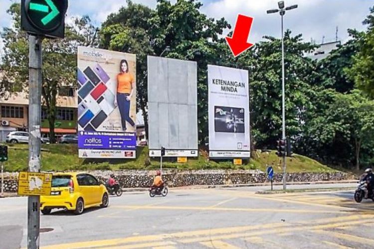 1 Panel Vertical Minipole Billboard at Jalan Harapan, Petaling Jaya, Selangor (near Lisa De Inn Hotel)