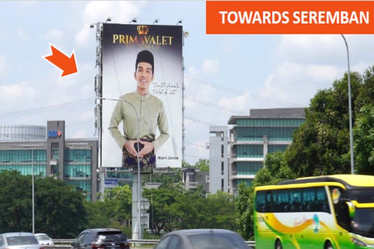2 Sided Vertical Unipole Billboard at NSE KM300.5, Bandar Baru Bangi, Selangor