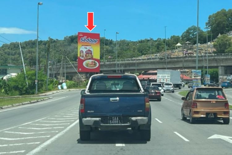 1 Sided Vertical Minipole Billboard at Jalan Lintas / Jalan Tuaran, Kota Kinabalu, Sabah (main road of KK)