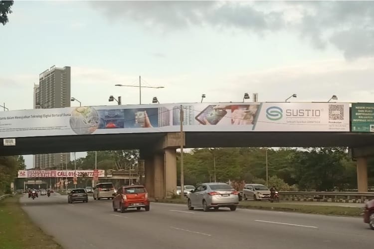1 Sided Overhead Bridge Billboard at Tun Dr Lim Chong Eu, Bayan Lepas, Penang (to Georgetown)
