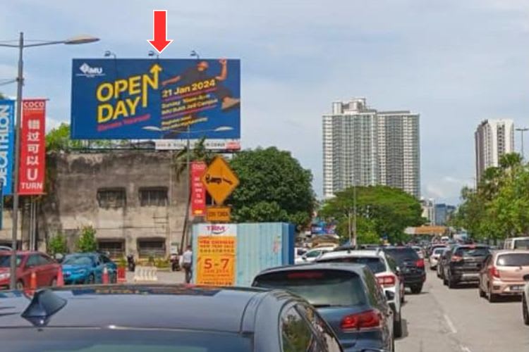 Jalan Klang Lama, Kuala Lumpur (infront Scotts Garden)