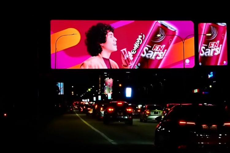 Bright Ideas: How to Implement Safe Electronic Billboard Displays