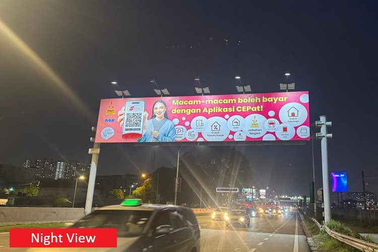 Night View - Mini Gantry Billboard at Federal Highway, Petaling Jaya, Selangor (opposite Heineken)