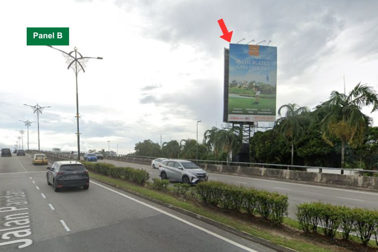 Vertical Unipole Billboard at Jalan Pandan, Johor Bahru, Johor